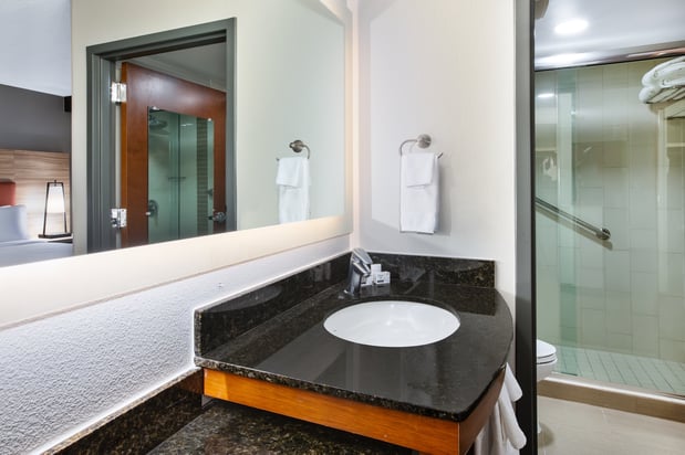 Images Candlewood Suites Cincinnati Northeast - Mason by IHG
