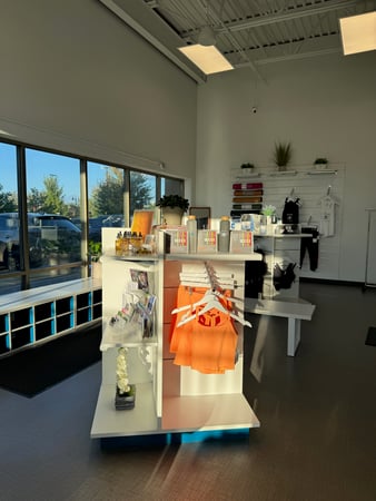 Images YogaSix Nokomis