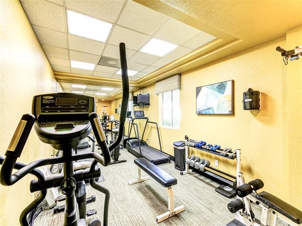 Images Country Club at Valley View - 55+ Senior Apartments