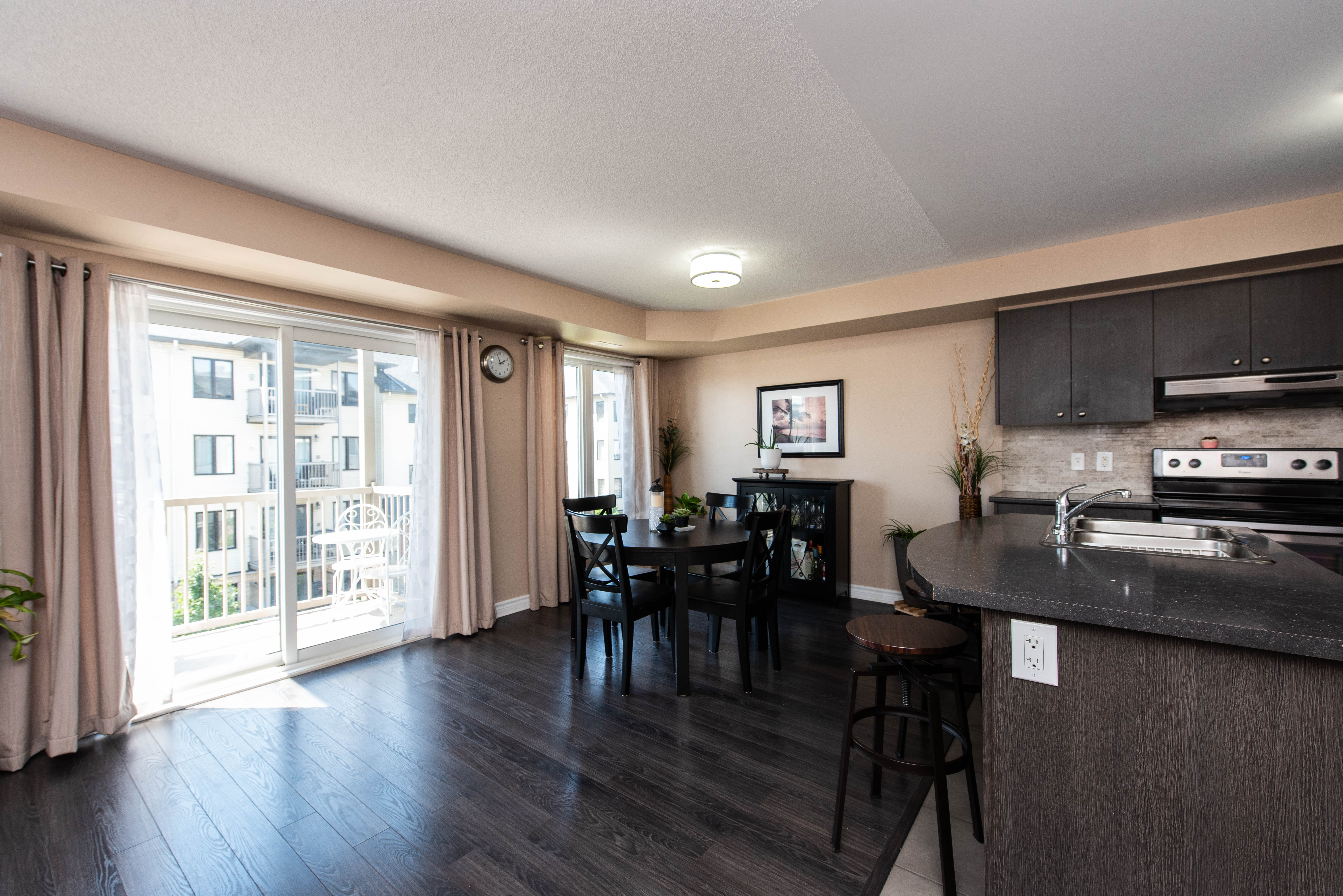 Images Leif Olson - Ottawa Real Estate Agent - Hamre Team RE/MAX Affiliates