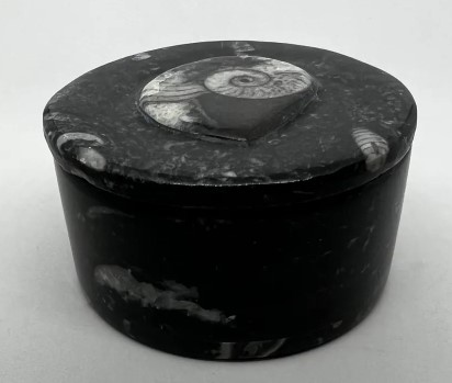 Images KyeBentley Crystals