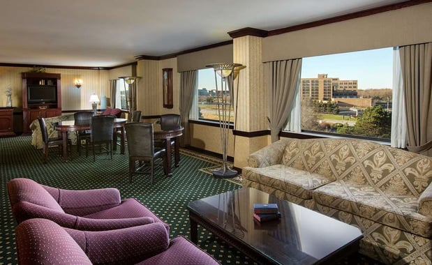 Images DoubleTree by Hilton Lisle Naperville
