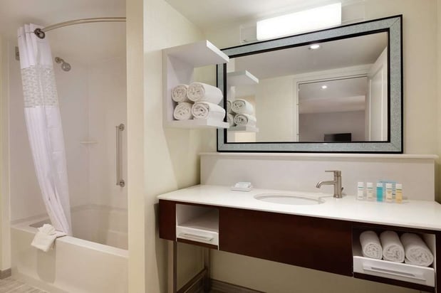 Images Hampton Inn & Suites Nashville-Downtown