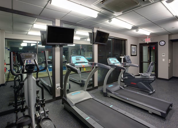 Images Holiday Inn Express & Suites Meadowlands Area by IHG