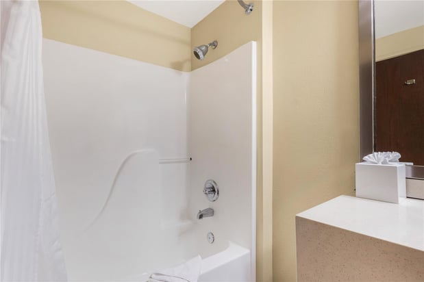 Images Best Western Plus Plaza by the Green