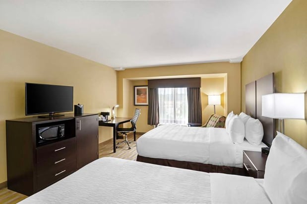 Images Best Western Plus Thornburg Inn & Suites