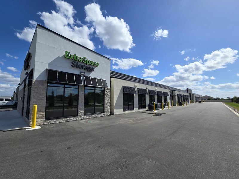 Images Extra Space Storage