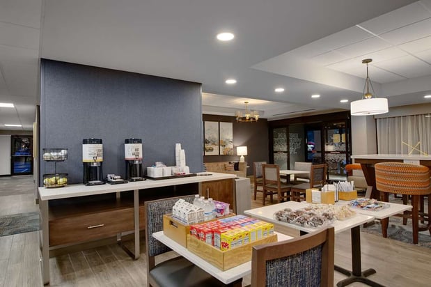 Images Hampton Inn Birmingham-Colonnade 280