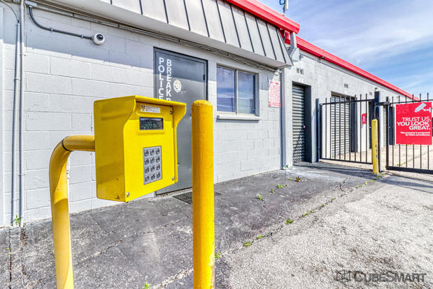 Images CubeSmart Self Storage