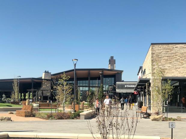 Images Denver Premium Outlets