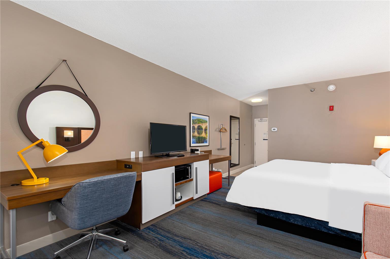 Guest room