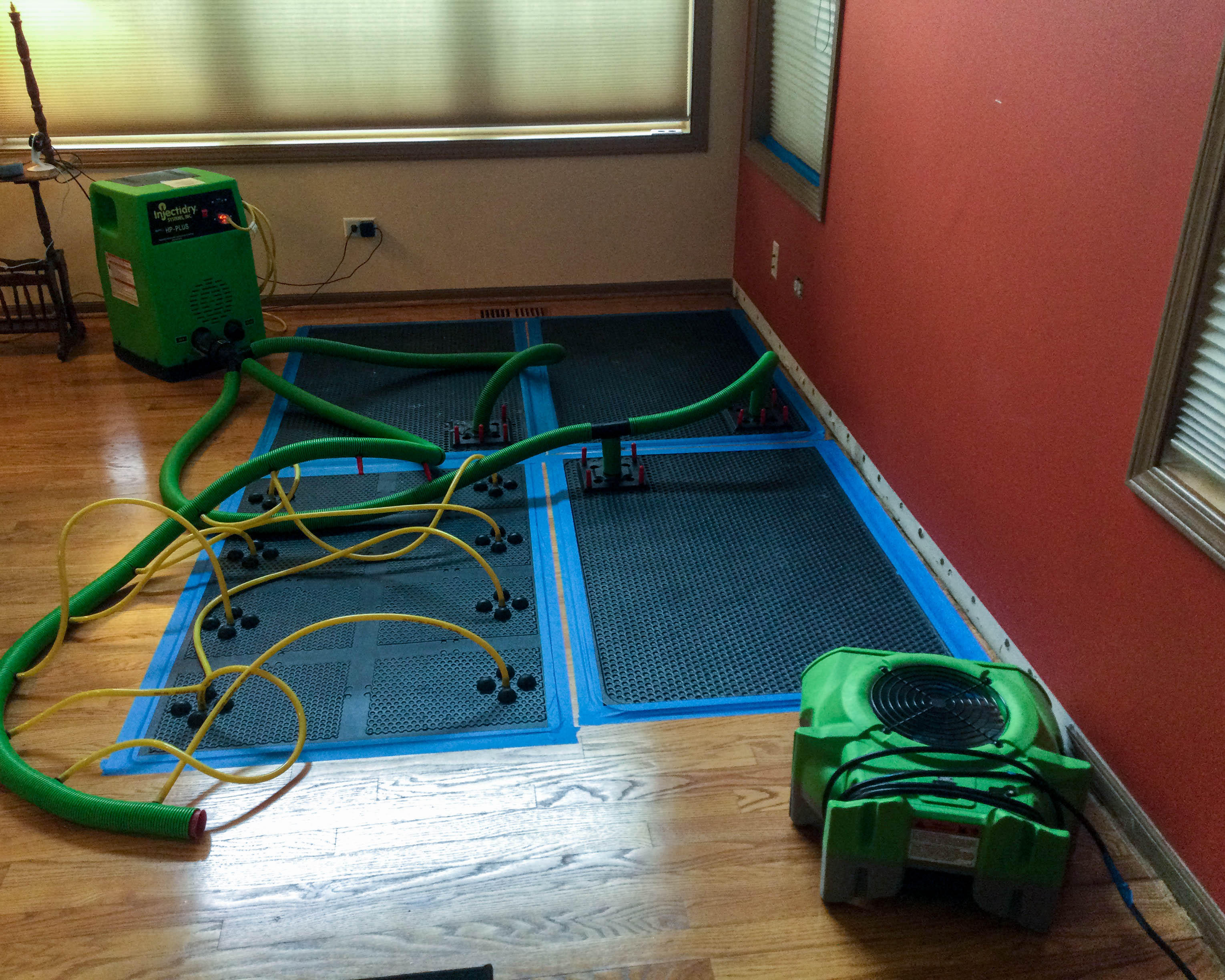 SERVPRO of Central Schaumburg/West Bloomingdale is the best team for any water damage in Ontarioville, IL. Call us!
