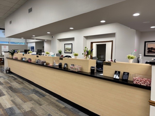 First United Bank - Leonard - interior lobby