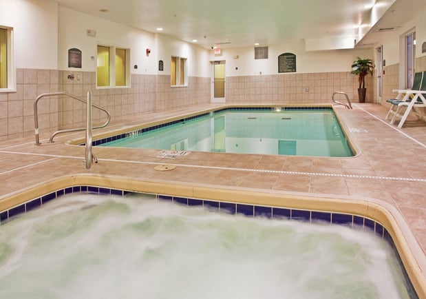 Images Holiday Inn Express & Suites Wichita Airport by IHG