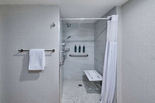 Images DoubleTree by Hilton Chatsworth