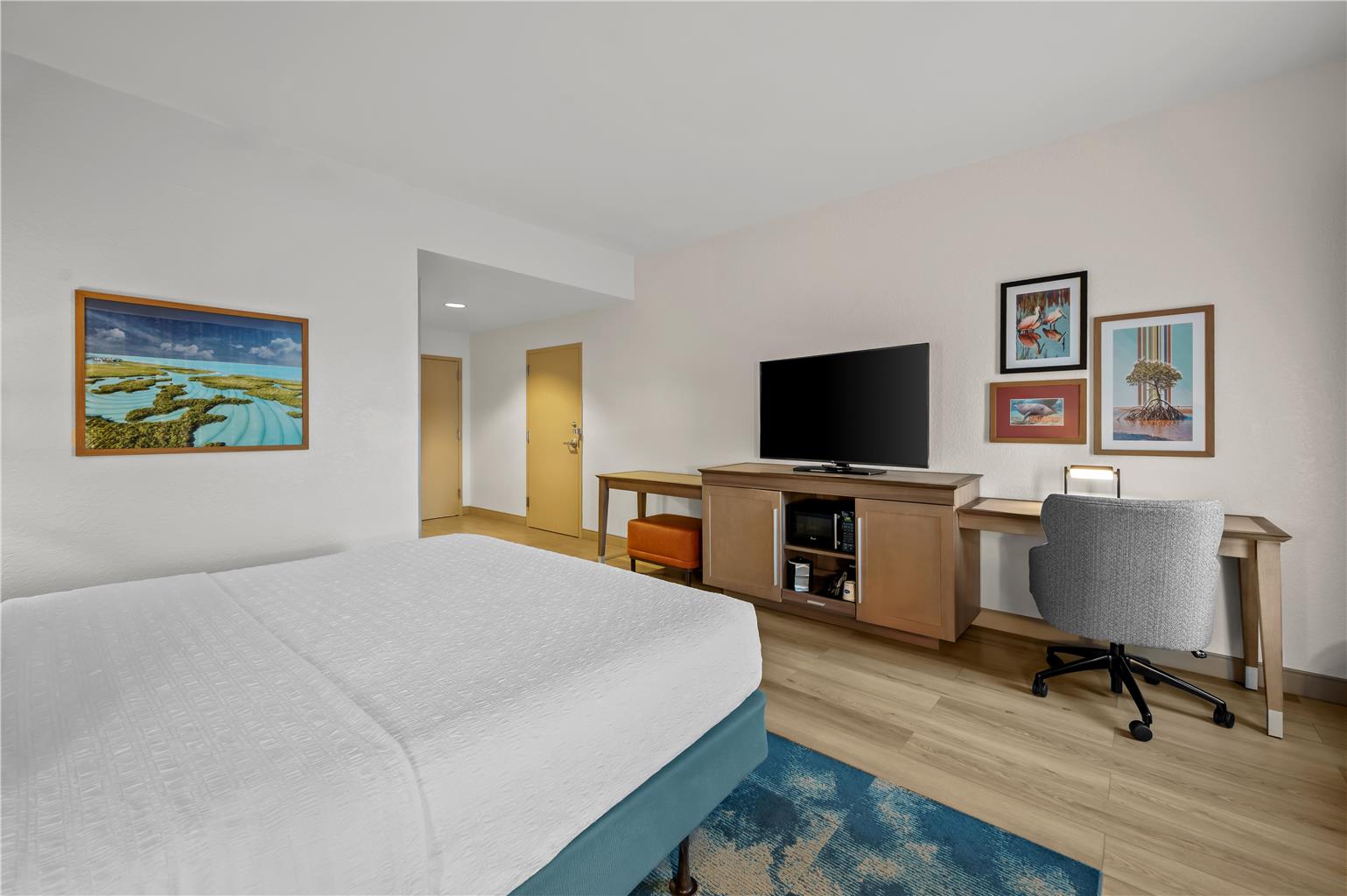 Guest room