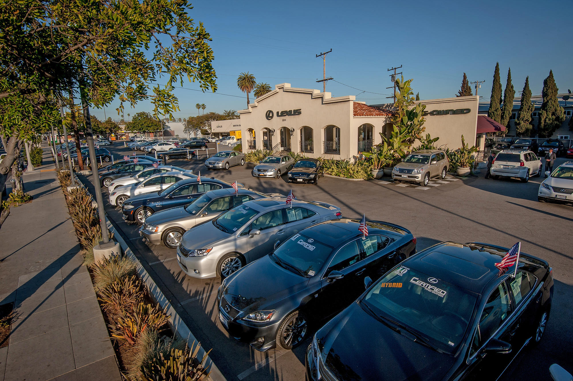 Lexus Santa Monica Photo