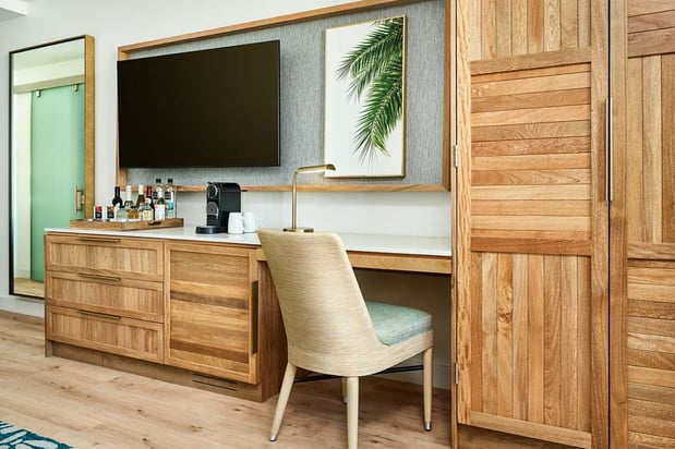 Images Faro Blanco Resort & Yacht Club Marathon, Curio by Hilton