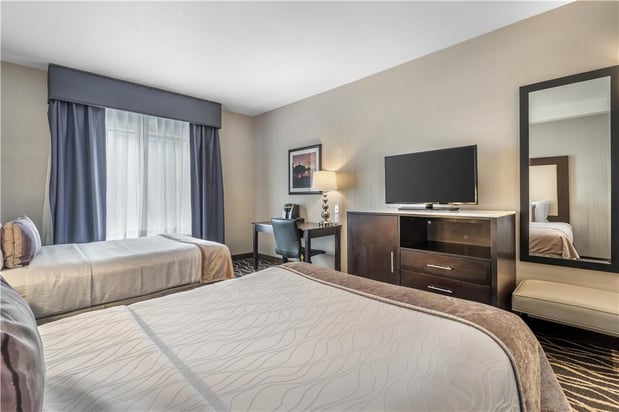 Images Best Western Plus Hotel at the Convention Center