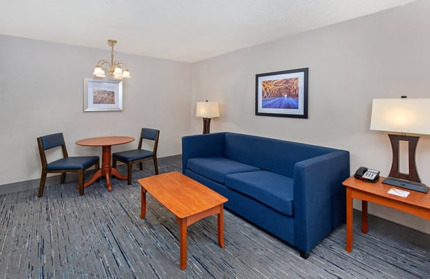 Images Holiday Inn Express Griffith Hall