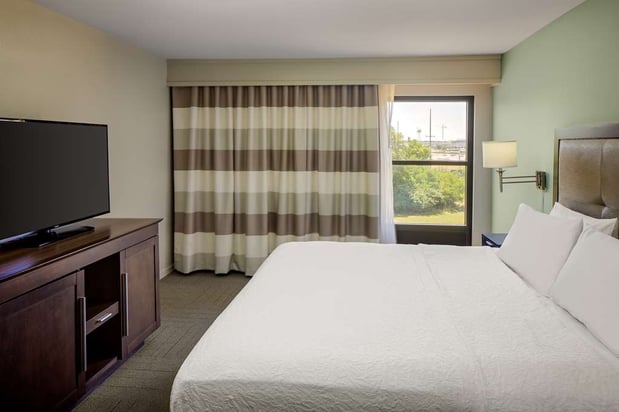 Images Hampton Inn & Suites Nashville-Airport