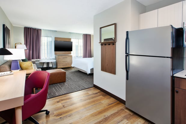 Images Staybridge Suites Omaha 80th And Dodge by IHG