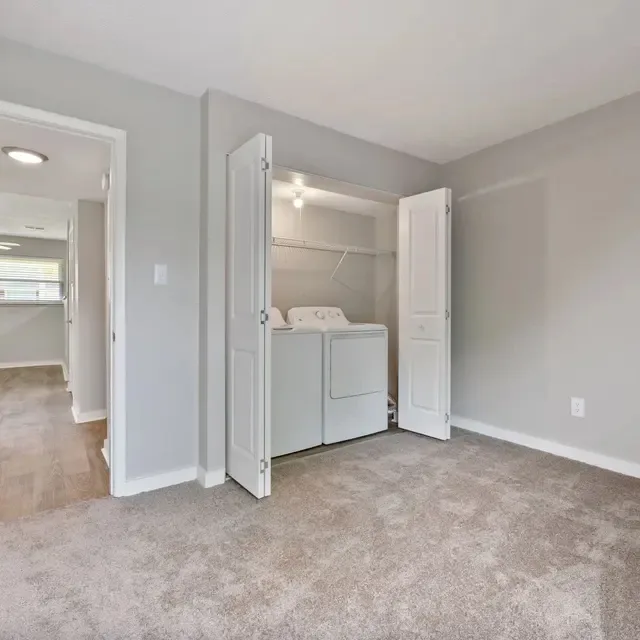 in-unit washer and dryer at Lexington Square