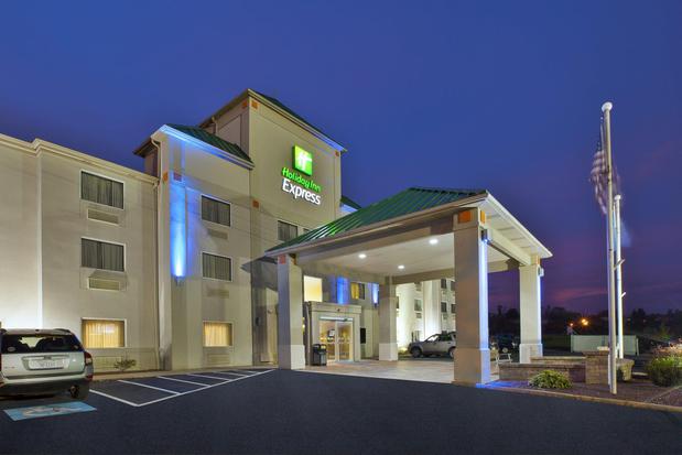 Images Holiday Inn Express Irwin (PA Tpk Exit 67), an IHG Hotel