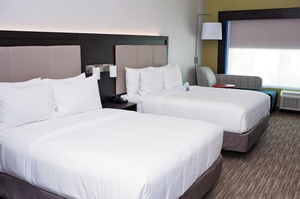 Images Holiday Inn Express & Suites Birmingham North - Fultondale, an IHG Hotel