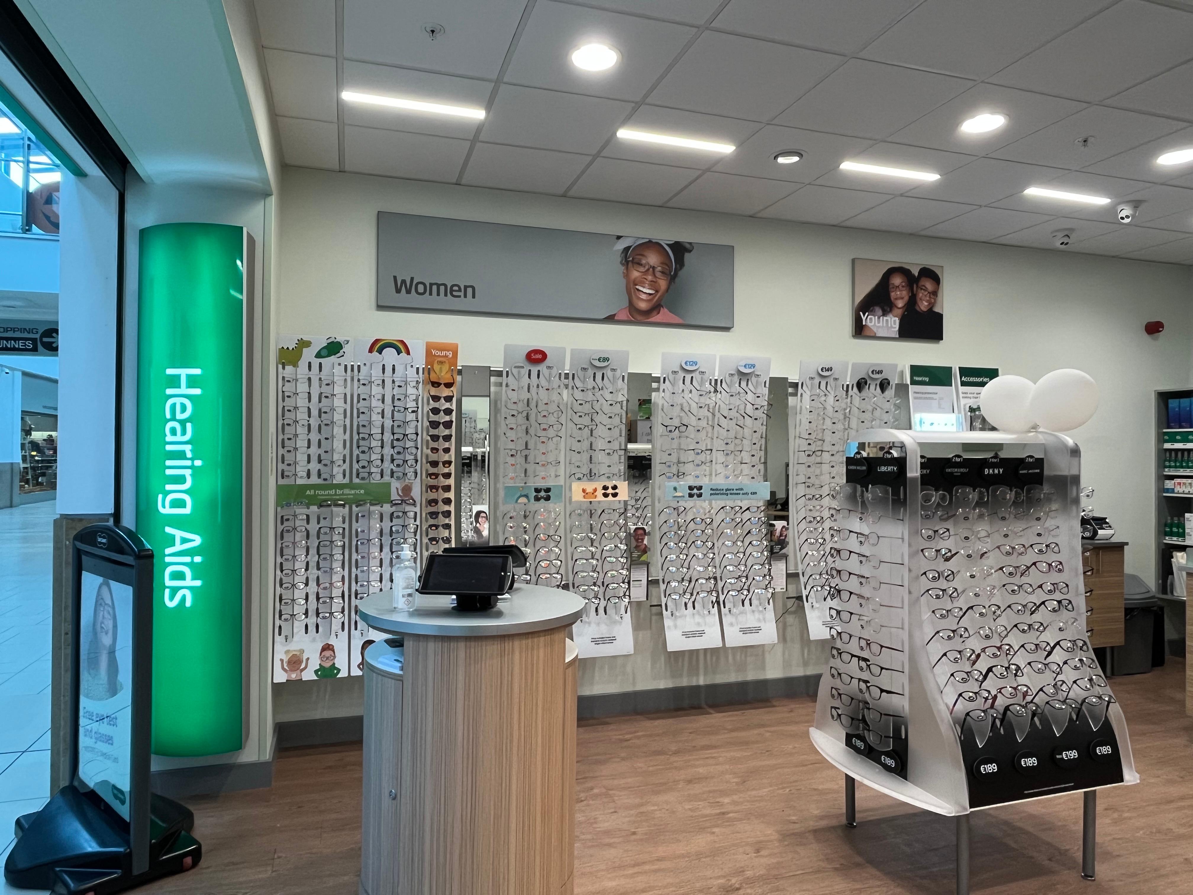 Specsavers Opticians and Audiologists - Thurles 5