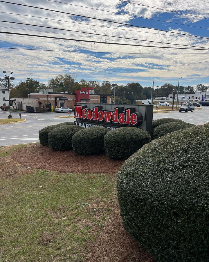 Ole Red is set for Fall Festival Appearance #4. Meadowdale on Moody Road… have fun with Ole Red tonight. Thanks for having him. #likeagoodneighborstatefarmisthere  #whoisyourgoodneighbor #bestinthebusiness #wehaveroomforyou