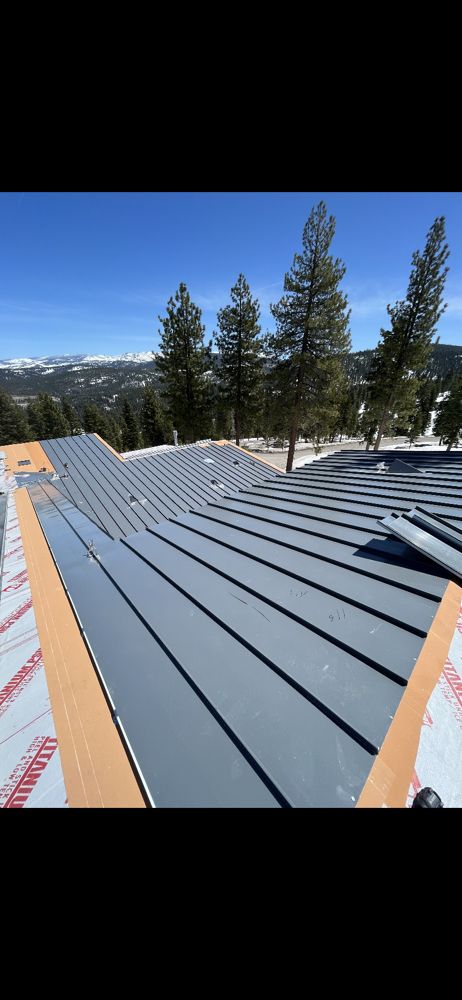 Manny's Metal Roofing Image
