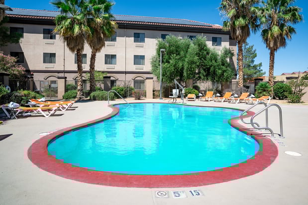 Images Holiday Inn Express & Suites Barstow-Outlet Center by IHG