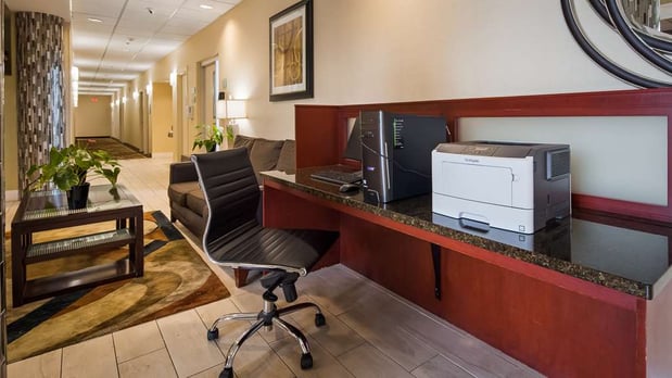 Images Best Western Airport Inn & Suites Cleveland