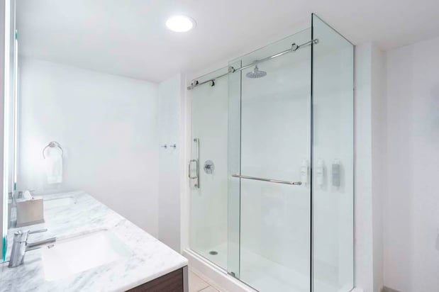 Images Hilton Garden Inn Freeport Downtown