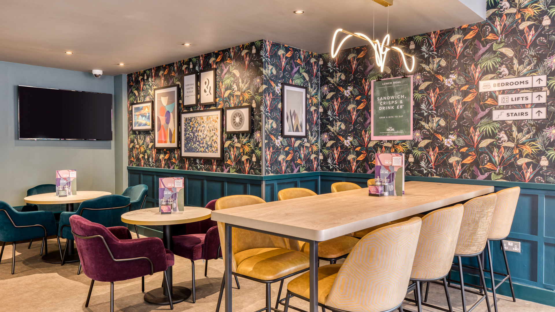 Premier Inn London Southwark (Tate Modern) hotel The Social restaurant