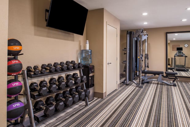 Images Candlewood Suites Kansas City Speedway by IHG
