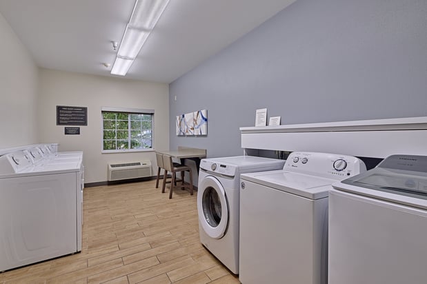 Images Candlewood Suites Peoria at Grand Prairie by IHG