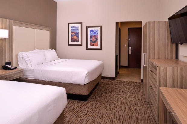 Images Holiday Inn Express & Suites Williams, an IHG Hotel