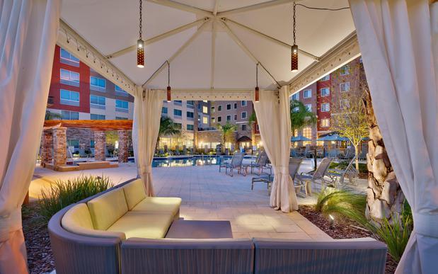 Images Holiday Inn Express & Suites Gainesville I-75 by IHG