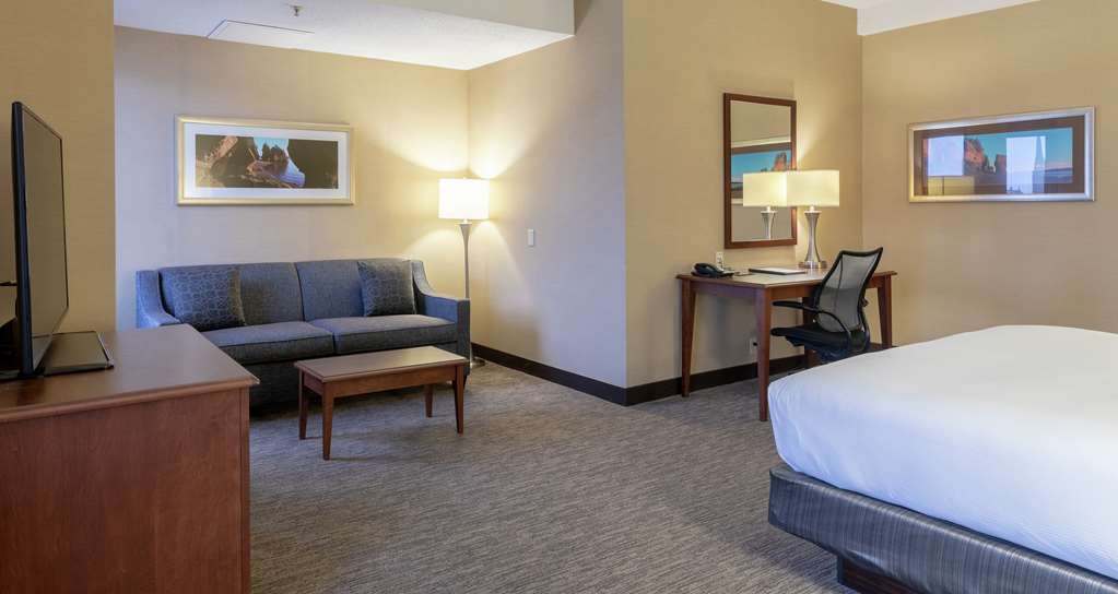 Hilton Saint John in Saint John: Guest room