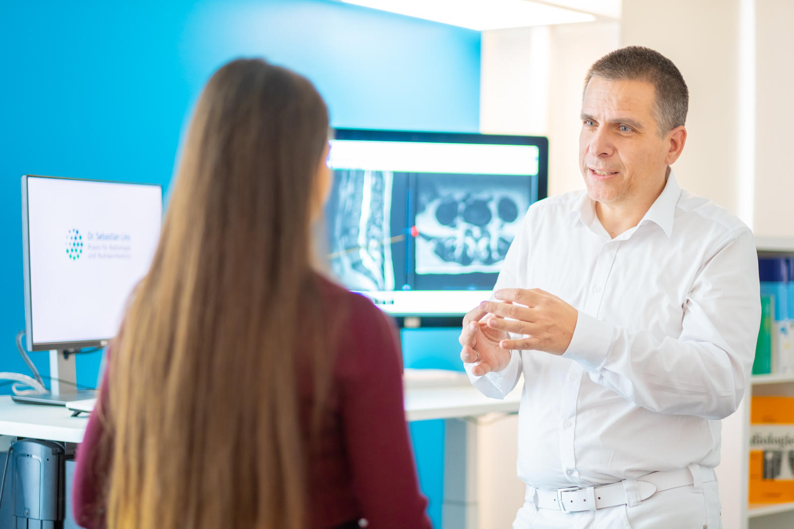 Kundenbild groß 12 Dr. Lins | Ihre MRT Radiologie Privatpraxis Nürnberg | Schnelle Termine | Vorsorge und mehr