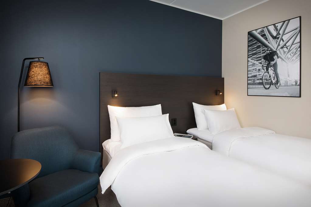 Images Park Inn by Radisson Oslo Airport Hotel West