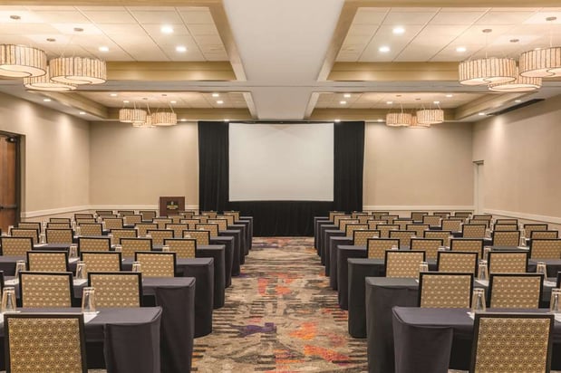 Images Embassy Suites by Hilton Orlando International Drive ICON Park