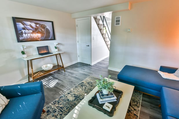 Images Verona at Middle River