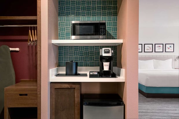 Images Hilton Garden Inn LAX Los Angeles Airport