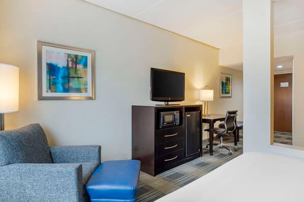 Images Best Western Hartford Hotel & Suites