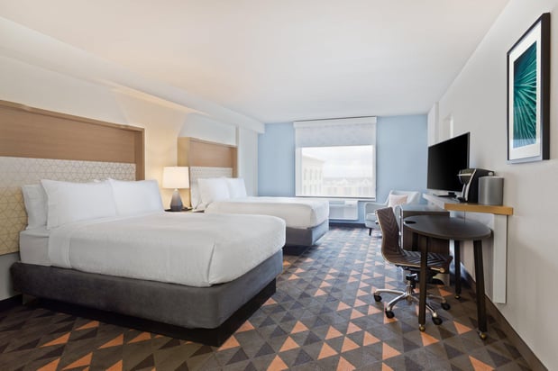 Images Holiday Inn & Suites Across From Universal Orlando by IHG