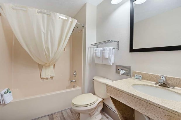 Images Best Western Magnolia Inn and Suites