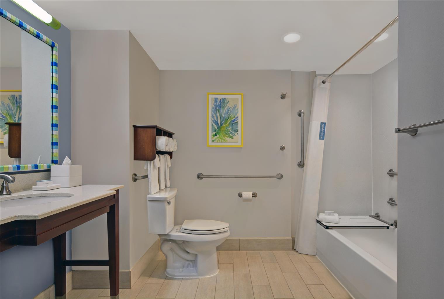 Guest room bath